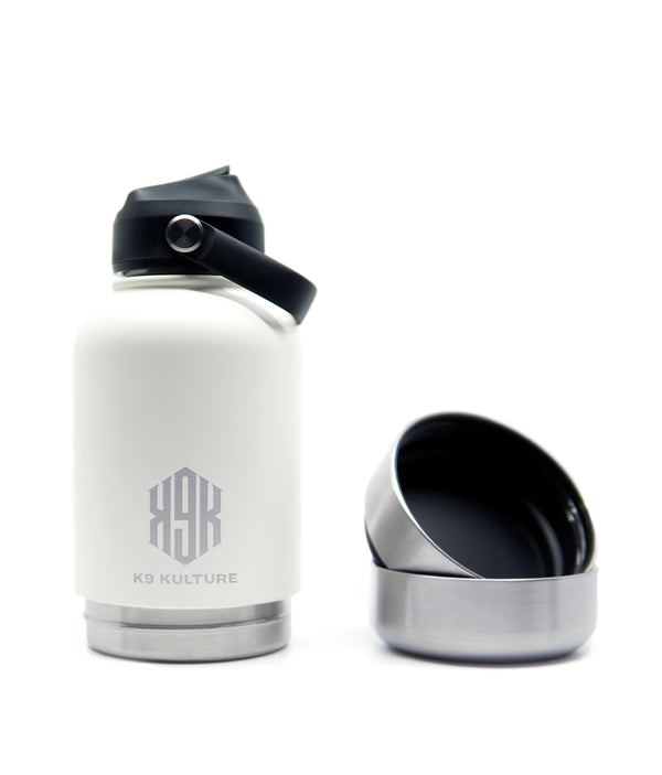 ThermoACTIVE Bottle – Off-White, insulated stainless steel dog water bottle with sip lid and separated dual compartments for treat and water storage.